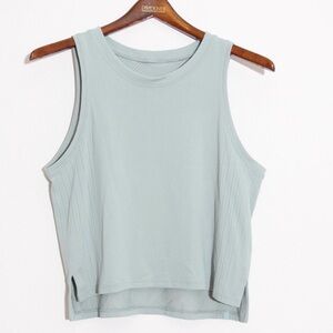 Lululemon Train to Be Tank Top Silver Blue Mesh Open Vent Holes Seamless Size 6